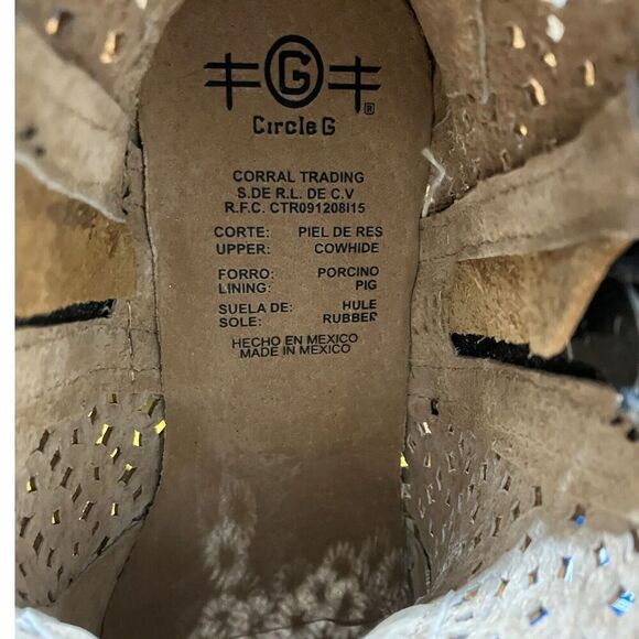 Circle G Booties WMNS‎ 7 Western Cut Outs Ankle Distressed Black Cowgirl Rodeo - Picture 7 of 10